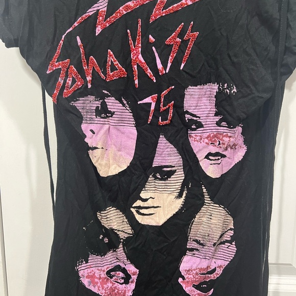 Black Graphic T-Shirt - Picture 2 of 5